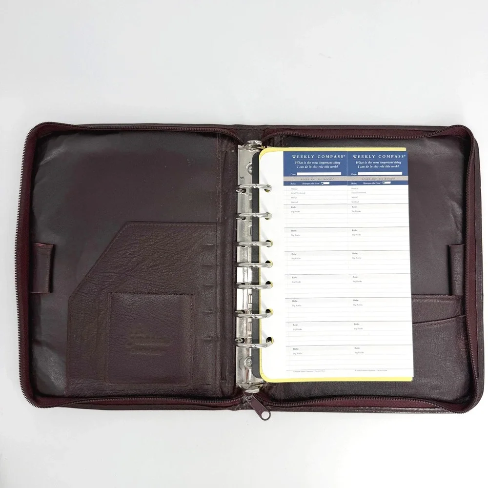 Vintage Franklin Covey Burgundy Leather Zip Planner Binder Organizer USA